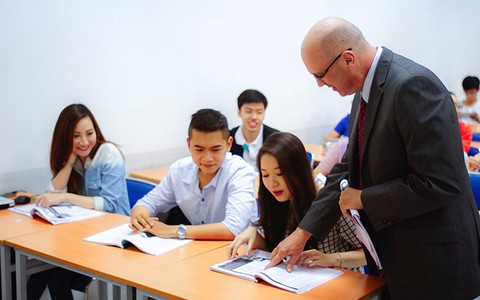 Xét tuyển học bạ THPT tại UEF: Cơ hội vào Đại học chuẩn quốc tế