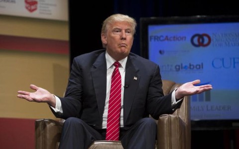 Tỉ phú Donald Trump không xin lỗi TNS John McCain