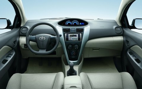 TMV triệu hồi 3.958 xe Corolla và Vios để thay cụm bơm túi khí