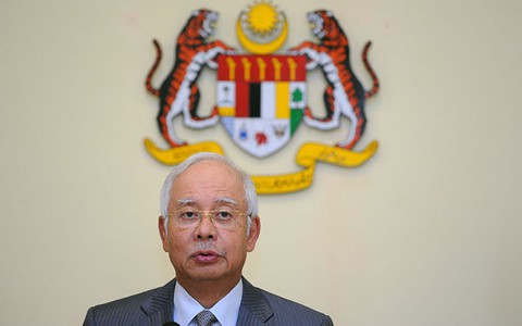 Malaysia cách chức phó thủ tướng, bộ trưởng tư pháp