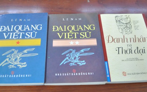 Bán sách xuyên tạc lịch sử, bị phạt 60 triệu đồng