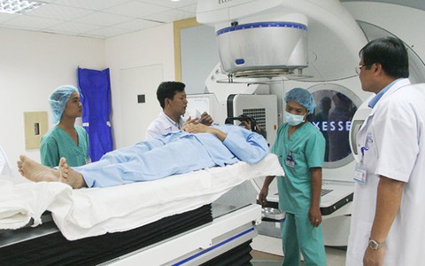 Bệnh viện Trung ương Huế có máy xạ trị u não hiện đại