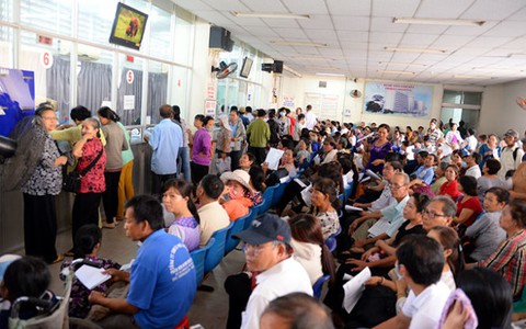 Bác sĩ không thể mặt lạnh như tiền!