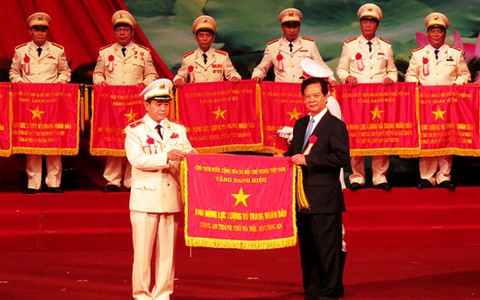 Thi đua phải gắn với nhiệm vụ từng đơn vị, địa phương