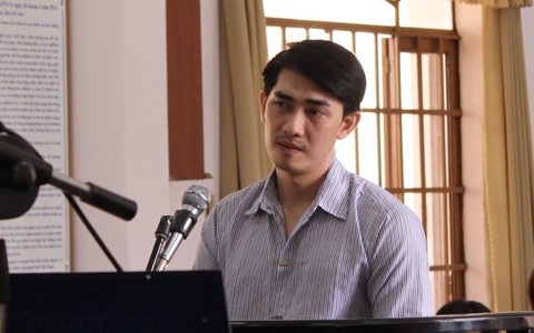 Không buộc tội cướp nhẫn kim cương 7 tỉ của người tình đại gia