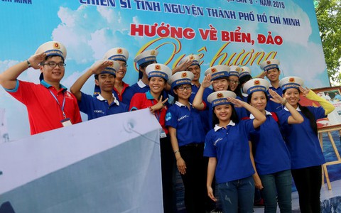 Vui tươi ngày hội những người tình nguyện