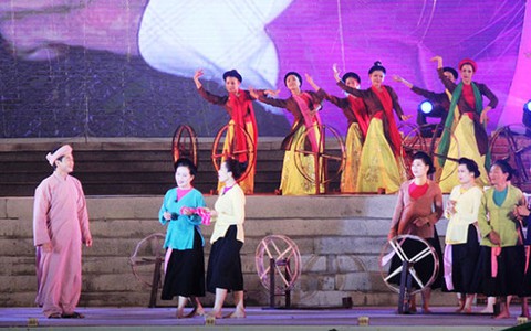Đưa dân ca ví, giặm vào phục vụ du khách tại Nghệ An