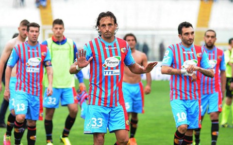 Điểm tin tối 20-8: Catania bị phạt nặng vì dàn xếp tỉ số