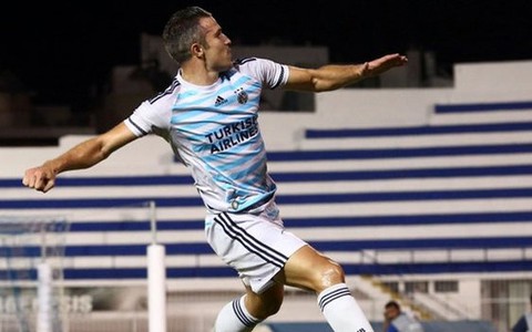 Xem video clip bàn thắng khó quên của Van Persie