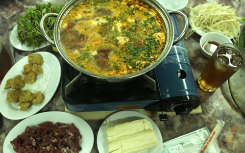 Về Hải Phòng ăn lẩu cua đồng