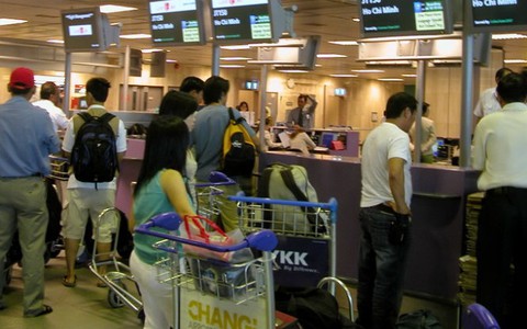 Hơn 2.000 lượt khách Việt bị Singapore từ chối nhập cảnh