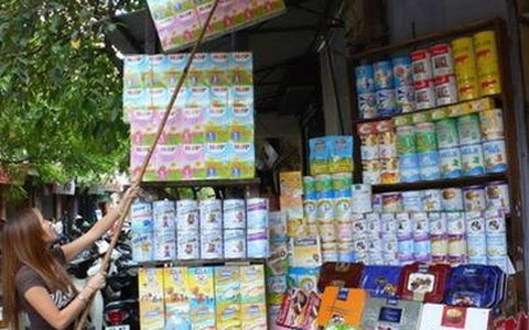 Phải phân biệt rõ sữa nước làm từ bột sữa hay sữa tươi