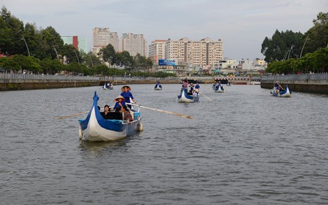 ​Thích thú với du lịch trên kênh Nhiêu Lộc