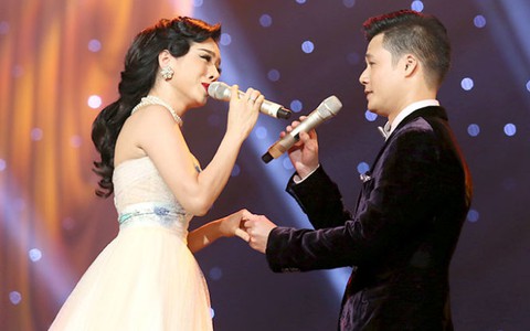 Ca nhạc lao đao