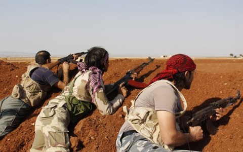 ​47 người chết trong giao tranh giữa quân nổi dậy Syria với IS