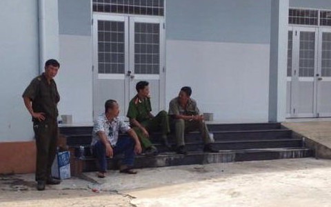 Công an bắn hạ kẻ dìm nước bé 13 ngày tuổi