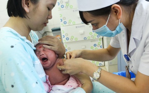Giá phải rẻ hơn cho người dân...