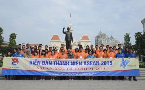 Bế mạc Diễn đàn thanh niên ASEAN 2015