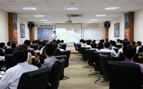 Khóa học: CMO – Giám đốc Marketing chuyên nghiệp