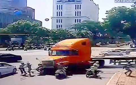 Nạn nhân bị xe container tông kinh hoàng đã qua cơn nguy kịch