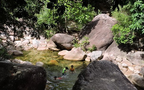 Kỳ thú khe Lim