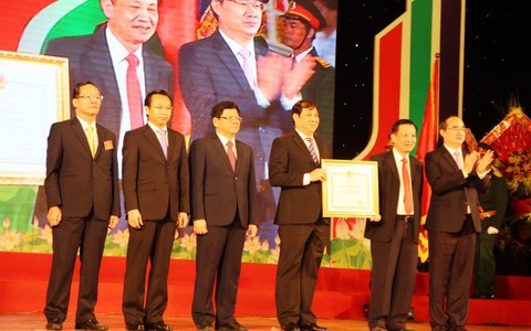 Đà Nẵng nhận Huân chương
Độc lập hạng nhất