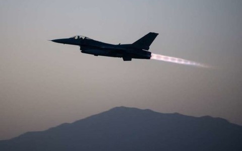 Thổ Nhĩ Kỳ tung 2 chiếc F-16 ngăn chặn máy bay Nga