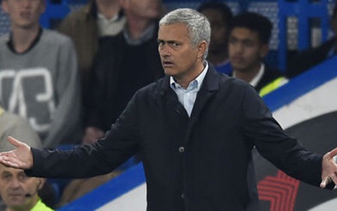 Điểm tin sáng 6-10: Chelsea khẳng định tin tưởng Mourinho