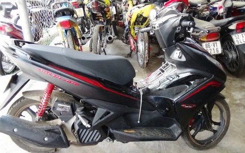 Điều cảnh sát cơ động “hốt gọn” nhóm say rượu chống CSGT