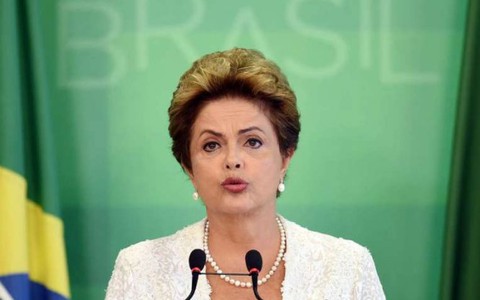 Đương kim tổng thống Brazil bị điều tra