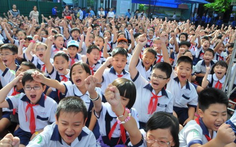 ​15 đối tượng được miễn học phí
