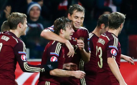 Nga và Slovakia vượt qua vòng loại Euro 2016