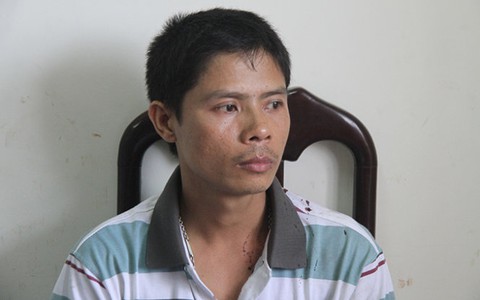 Em đâm chết chủ nợ xiết nợ anh