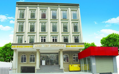 Nhân Văn khai trương nhà sách lớn nhất hệ thống tại TP.HCM