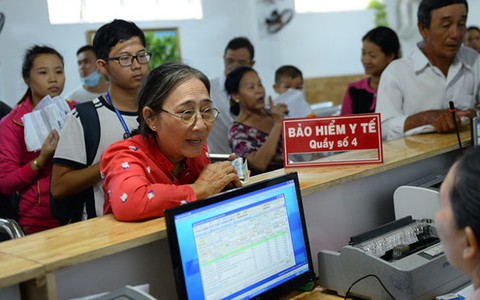 Tăng viện phí, người mua BHYT hộ gia đình tăng vọt