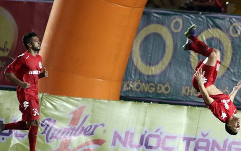 Điểm tin tối 6-11: B.Bình Dương chơi nhạt nhòa ngày khai mạc BTV Cup 2015