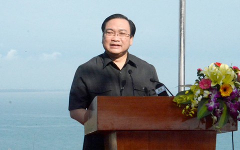 Kiên quyết đưa những người không đủ tư cách ra khỏi Đảng
