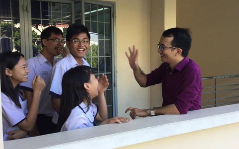 Thầy cô "mách nước" học trò dùng kênh khác thay Facebook