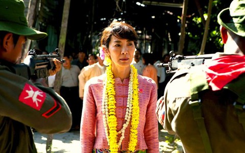 Xem trailer phim về cuộc đời Aung San Suu Kyi "The Lady"