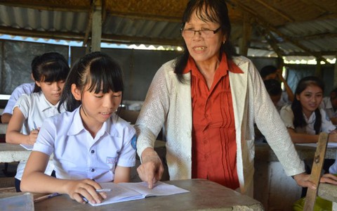 Cô giáo dạy toán bằng thơ!
