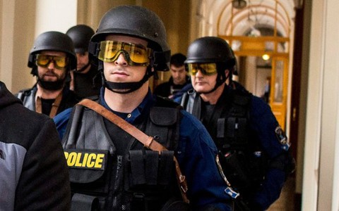 Hungary phát hiện xe chở vũ khí, thuốc nổ vào thủ đô