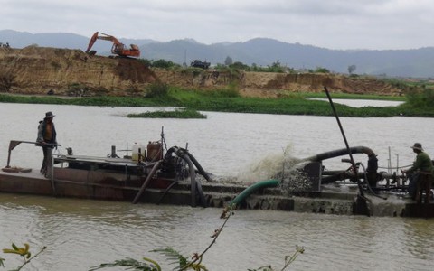 Đà Nẵng cho phép khai thác cát vượt thẩm quyền