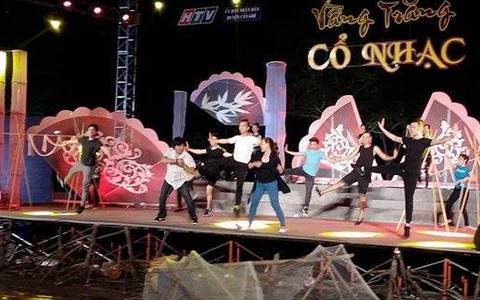 Thương quá rau răm của Nguyễn Ngọc Tư lên Vầng trăng cổ nhạc