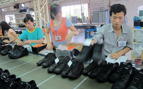 Xuất khẩu da giày sang EU bị chia đơn hàng