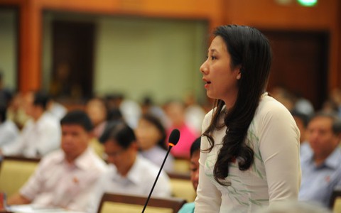 Chất vấn tại HĐND TP.HCM: Các sở lòng vòng, “đẩy” nhau