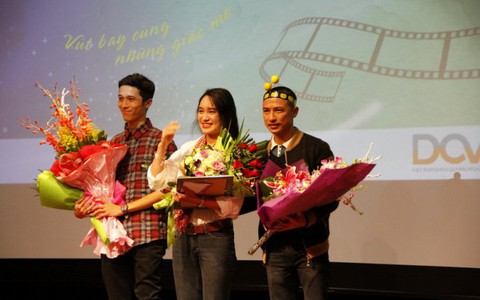 Phim truyện Lính đoạt giải Ong vàng 2015