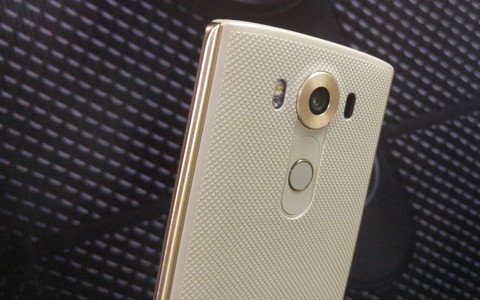 Smartphone cao cấp LG V10 hai màn hình ra mắt