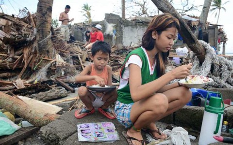 9 người chết do bão Melor, Philippines chuẩn bị đón bão mới