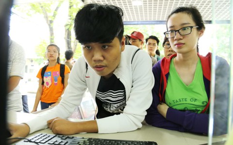 Tìm kiếm trên Google: điểm thi là số 1