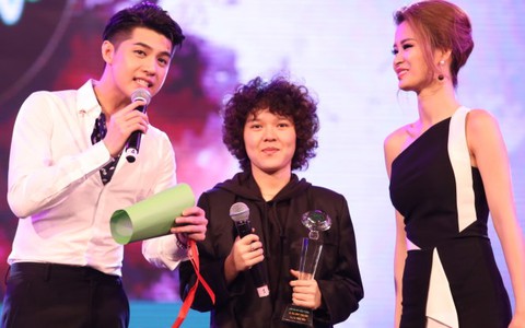 Tiên Tiên, Sơn Tùng, Hoài Lâm đoạt giải Làn Sóng Xanh